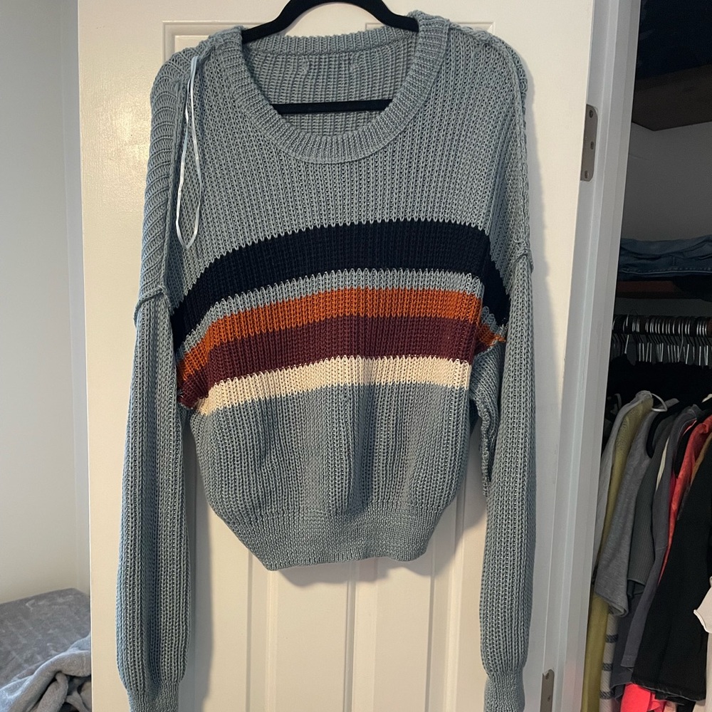 Boutique Stripped Cropped Sweater